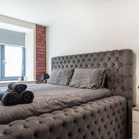 2 Bed Apartment With Pool Table Bradford  Esterno foto