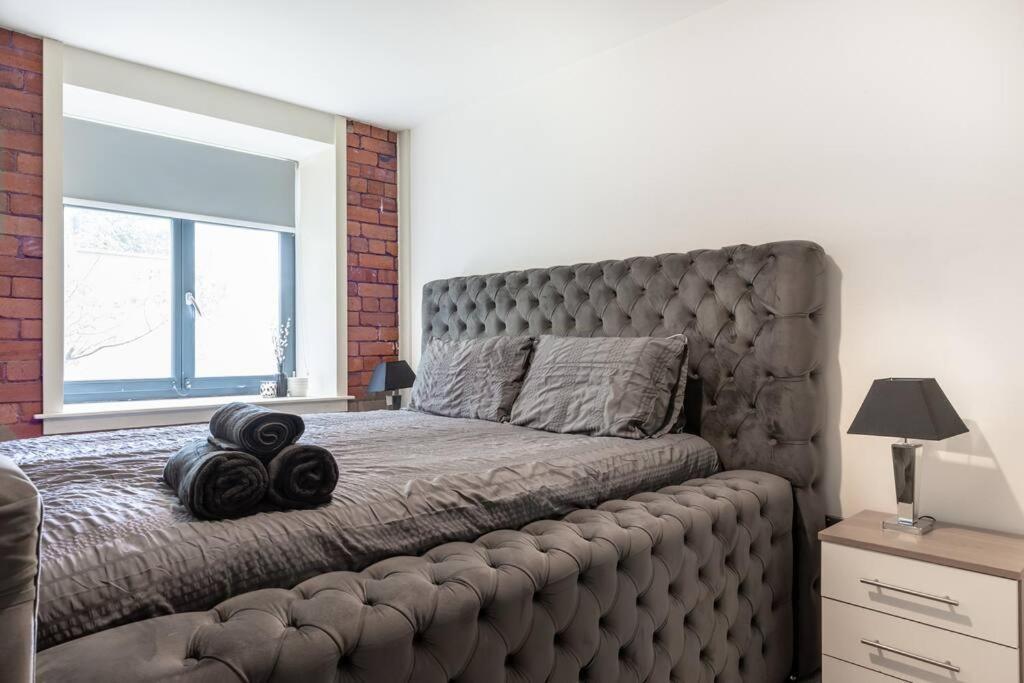 2 Bed Apartment With Pool Table Bradford  Esterno foto